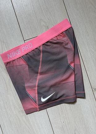 Спортивні шорти nike pro