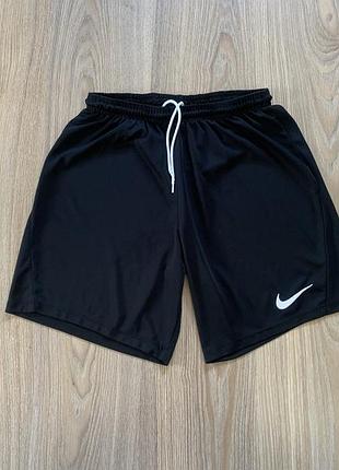 Мужские черные спортивные шорты nike