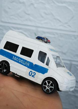 Полицейская машина 6