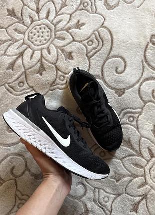 Кросівки nike odyssey react