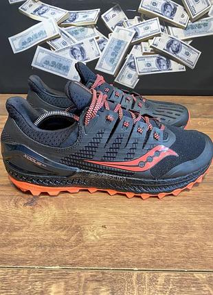Кросівки saucony (чоловічі) повсякденні або для тренувань, колір красний и чорний,розмір 45, розмір устілки 29см