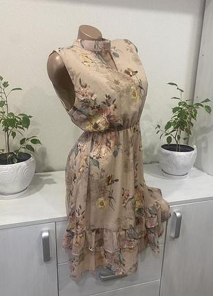 Нюдова шифонова міді сукня