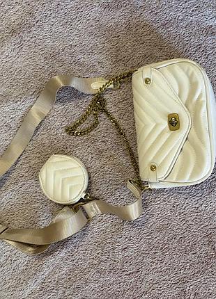 Бежева сумка amica bag кросбоді з мініклатчем