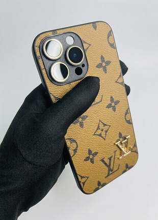 Чехол lv для iphone с металлическим значком и защитой линз камеры 3