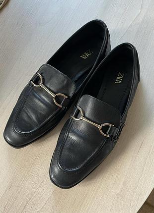 Лофери жіночі чорні zara