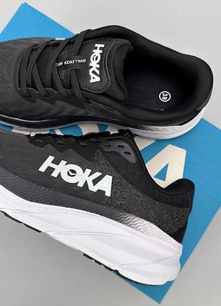 Hoka challenger art 7 black white