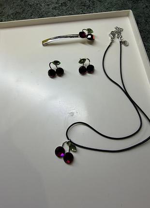 Набір swarovski: сережки, підвіска та заколка для волосся