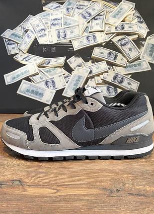 Кросівки nike waffle trainer, чоловічі , мають сірий колір , розмір 45 , розмір устілки 29 см
