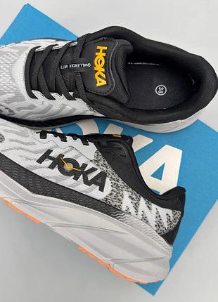 Hoka challenger art 7 grey