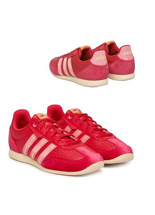 Нові червоні кросівки adidas barreda lo