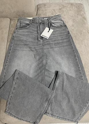 Джинси bershka barrel, сірі джинси, бершка джинси, широкі джинси, стильні джинси, сучасні джинси, bershka baggy, bershka skater, скейтерські джинси