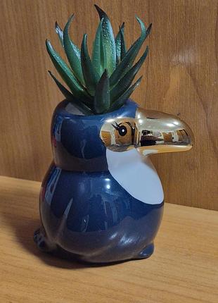 Оригінальний avon toucan