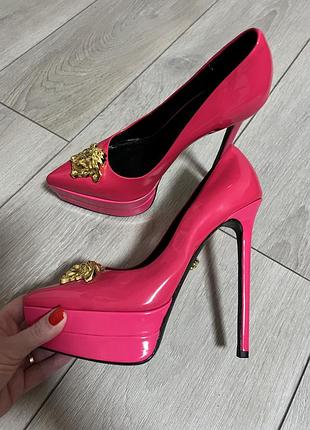 Versace туфлі
