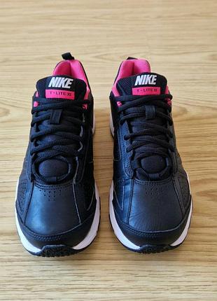 Кросівки жіночі nike t-lite xi 39 розмір (стелька 25см) original