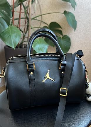 Сумка жіноча jordan чорна з штучної шкіри