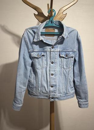 Джинсова куртка, унісекс, leviʼs,  розмір m (oversize), денім