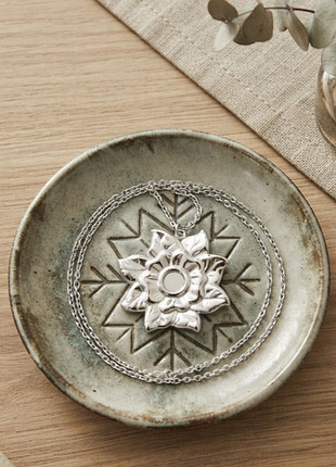 Ланцюжок з кулоном квітка нержавіюча сталь stainless steel