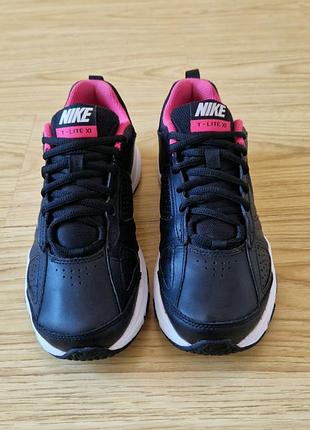 Кросівки жіночі nike t-lite xi 38.5  розмір (стелька 24.5см) original