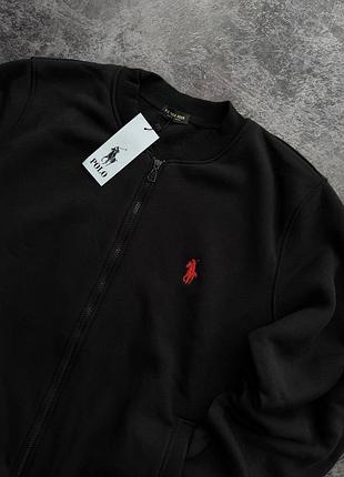 Бомбер на замку  polo