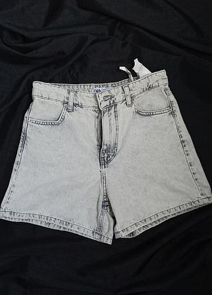 Шорти zara.розмір s