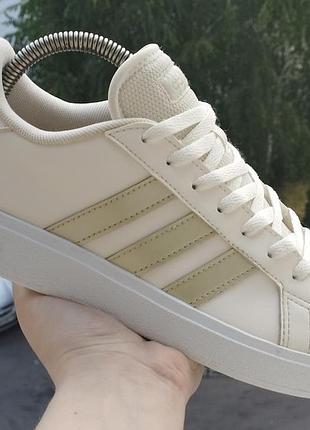Кросівки базові adidas grand court