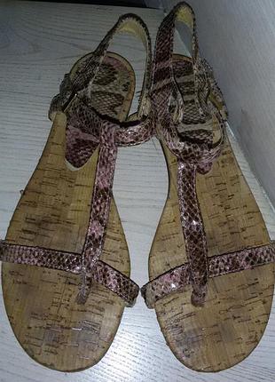 Billibi (dennark) -чудовые кожаные босоножки-сандали р.37 1/2(24см)