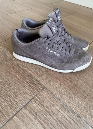 Кросівки reebok жіночі замшеві, 38 розмір устілка 24,5см
