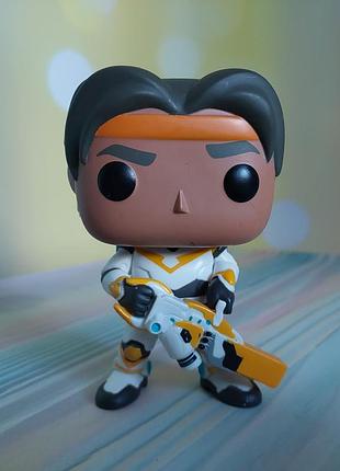 Виниловая фигурка funko pop! из серии "voltron: legendary defender" персонаж ханк (hunk)