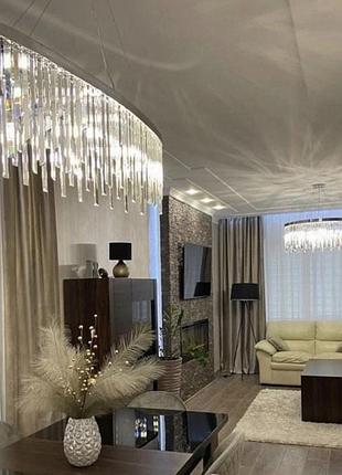 Овальна кришталева люстра в хромі 80*35 см