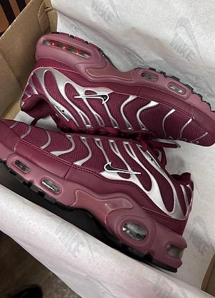 Женские бордовые кроссовки nike air max tn plus bordo х эйр макс тн 38