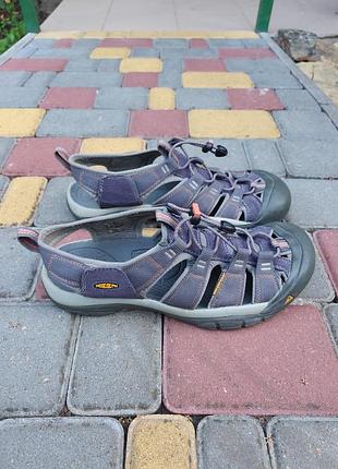 Сандалии кроссовки keen