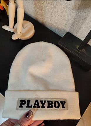 Шапуля playboy  у кольорі екрю
