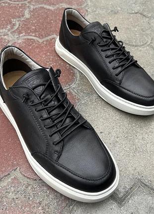 Мужские кожаные туфли casual черные на белой подошве 44