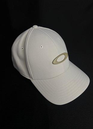 Кепка бейсбол  oakley