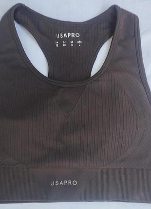 Топ з чашичками usapro