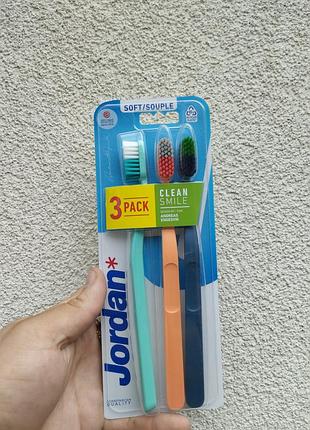 Набір зубних щіток jordan clean smile soft 3 шт, м'яка щетина, для всієї родини