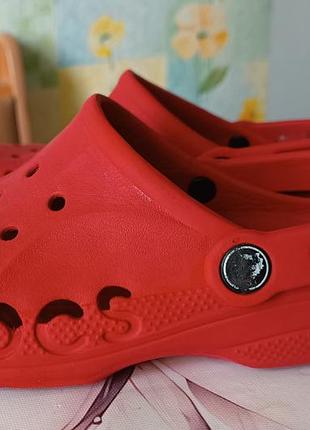 Фірмові крокси шльопанці crocs р 3-5-22-22,5 см.