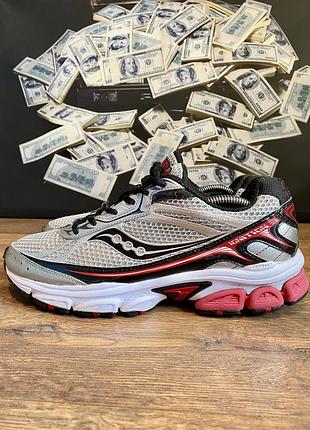 Кросівки saucony , чоловічі, колір красно сірий , розмір моделі 43, матеріал сітка , бігові або повсякденні.