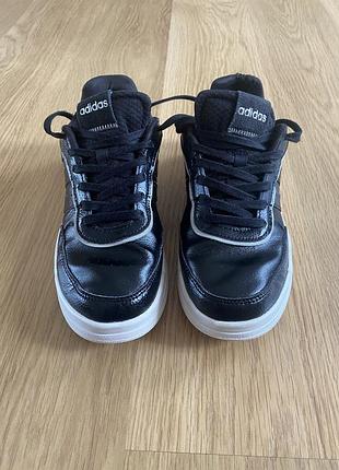 Кросівки adidas