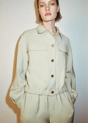 Женская рубашка-куртка zara на резинке с накладными карманами