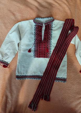 Вишиванка лляна на хлопчика 5-7 років.