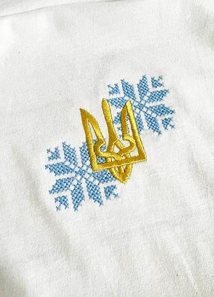 Патріотична футболка вишиванка "тризуб герб з орнаментом" вишивка