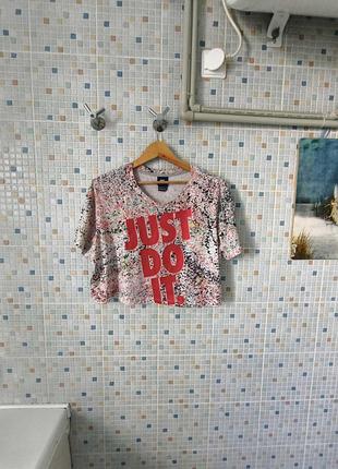 Футболка nike.