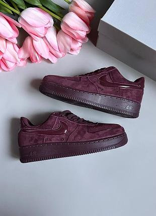 Стильні жіночі кросівки nike air force low 1 '07 w burgundy crush