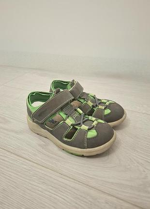 Дитячі босоніжки сандалі 25 розмір pepino, з відкритою п'ятою, закритим носком.
