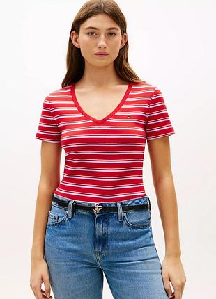 Женская футболка tommy hilfiger в полоску
