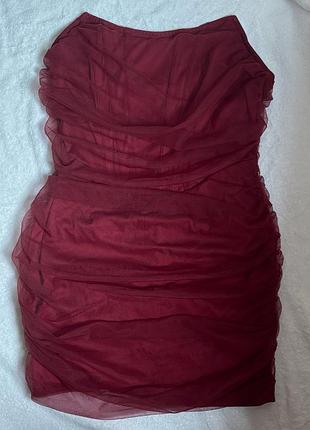 Бордова корсетна сукня prettylittlething, розмір uk 14 / eur 42