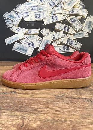 Кросівки nike ( чоловічі, замшеві , колір червоний, розмір 45 , розмір устілки 29 сантиметрів.