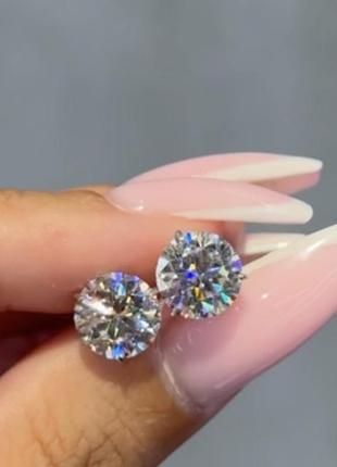 Сережки цвяшки в золотi з діамантом2ct