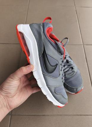Оригінальні кросівки nike